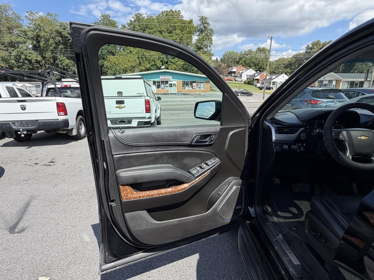 Chevrolet Suburban Premier 4WD 2019
