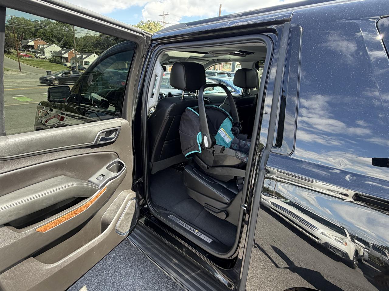 Chevrolet Suburban Premier 4WD 2019