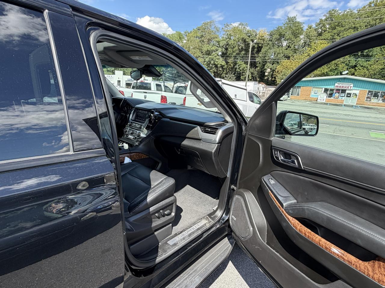 Chevrolet Suburban Premier 4WD 2019