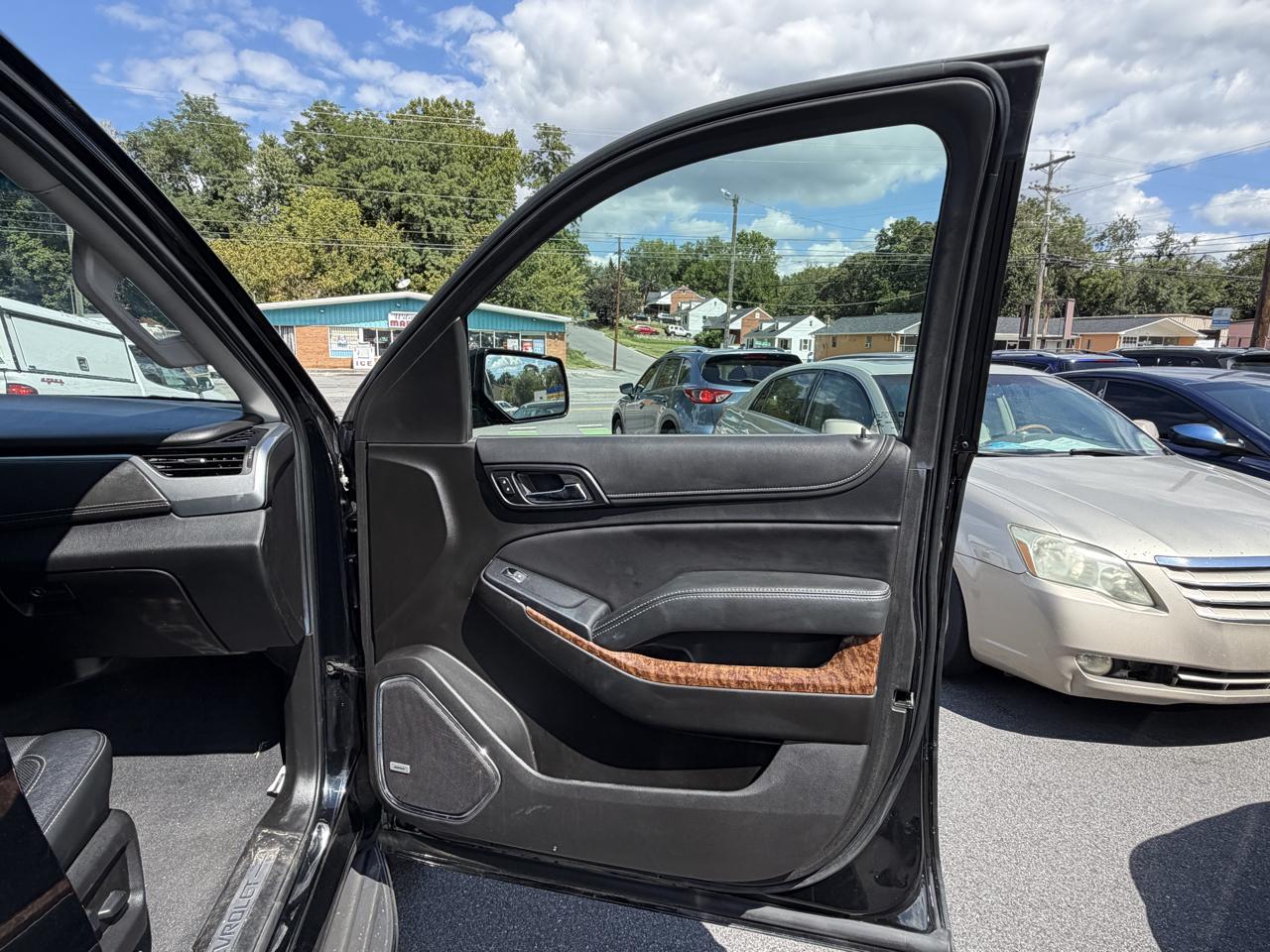 Chevrolet Suburban Premier 4WD 2019