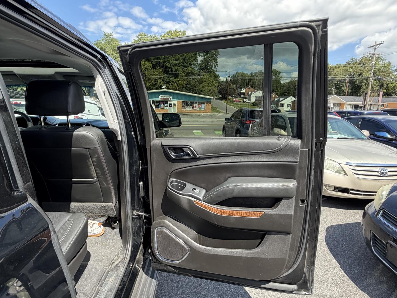 Chevrolet Suburban Premier 4WD 2019