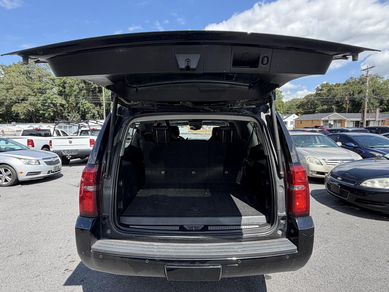 Chevrolet Suburban Premier 4WD 2019