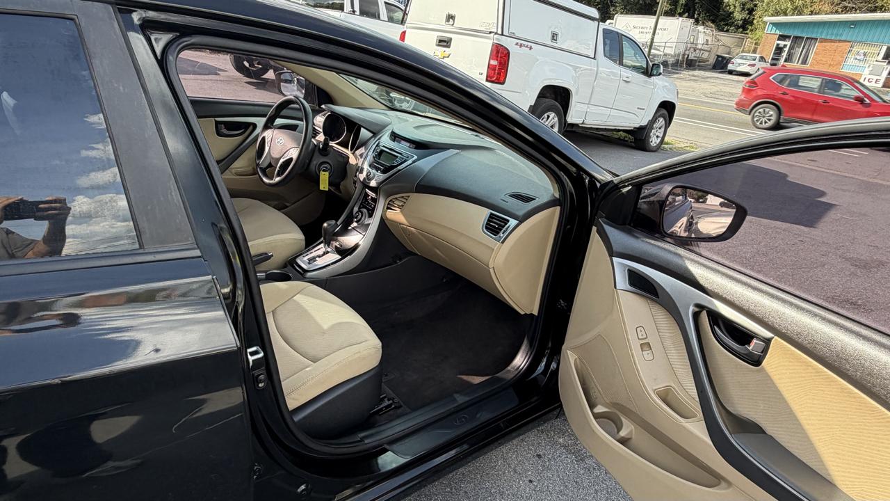 Hyundai Elantra 4dr Sdn Auto GLS 2011