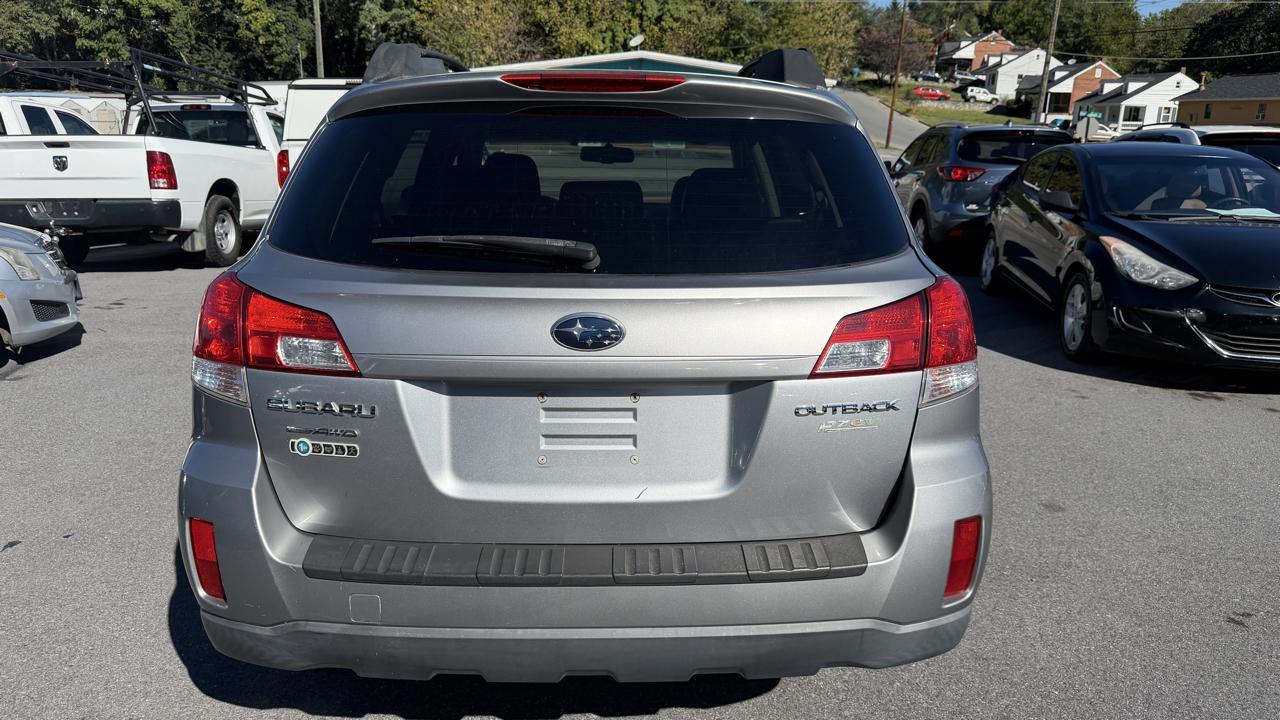 Subaru Outback 2.5i Limited Wagon 2010