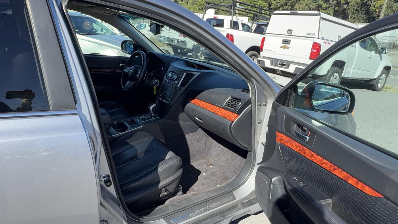 Subaru Outback 2.5i Limited Wagon 2010