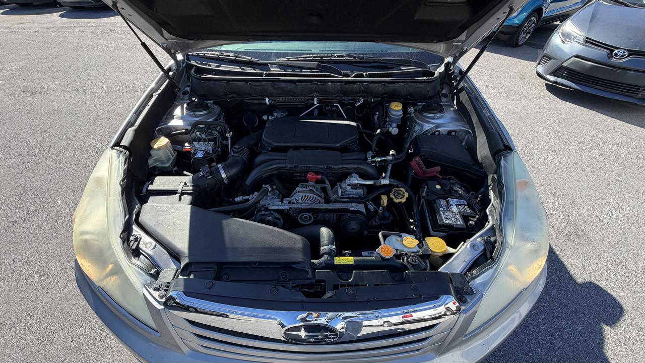Subaru Outback 2.5i Limited Wagon 2010