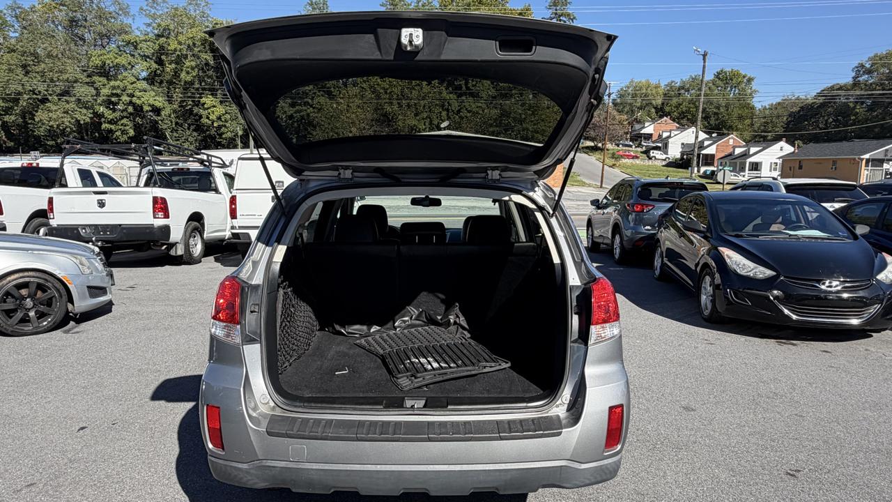 Subaru Outback 2.5i Limited Wagon 2010