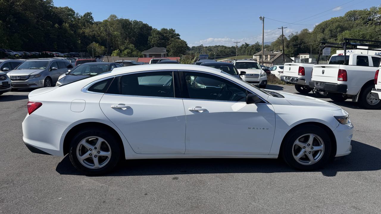 Chevrolet Malibu 4dr Sdn LS 2017