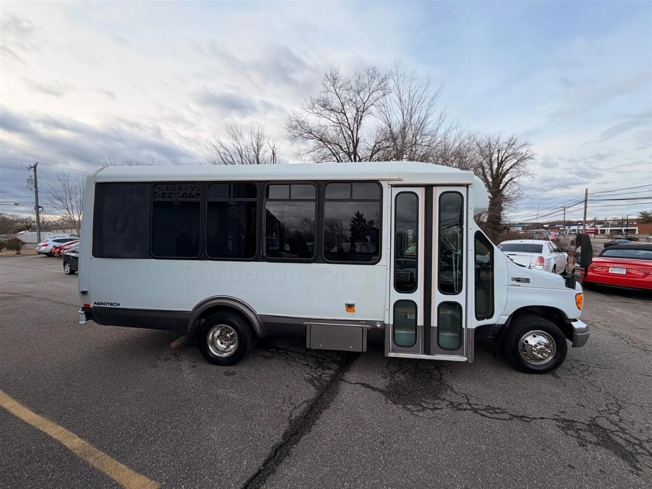 Ford Econoline E-450 2003