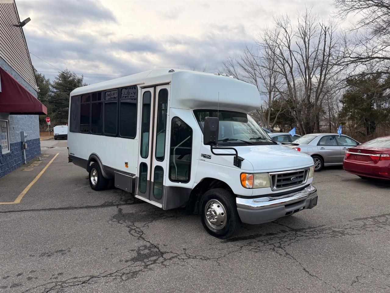 Ford Econoline E-450 2003