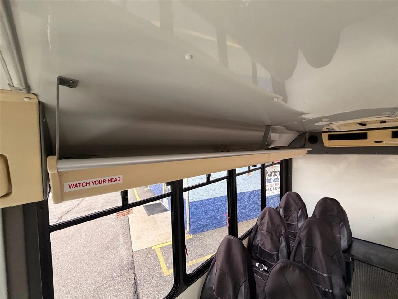 Ford Econoline E-450 2003