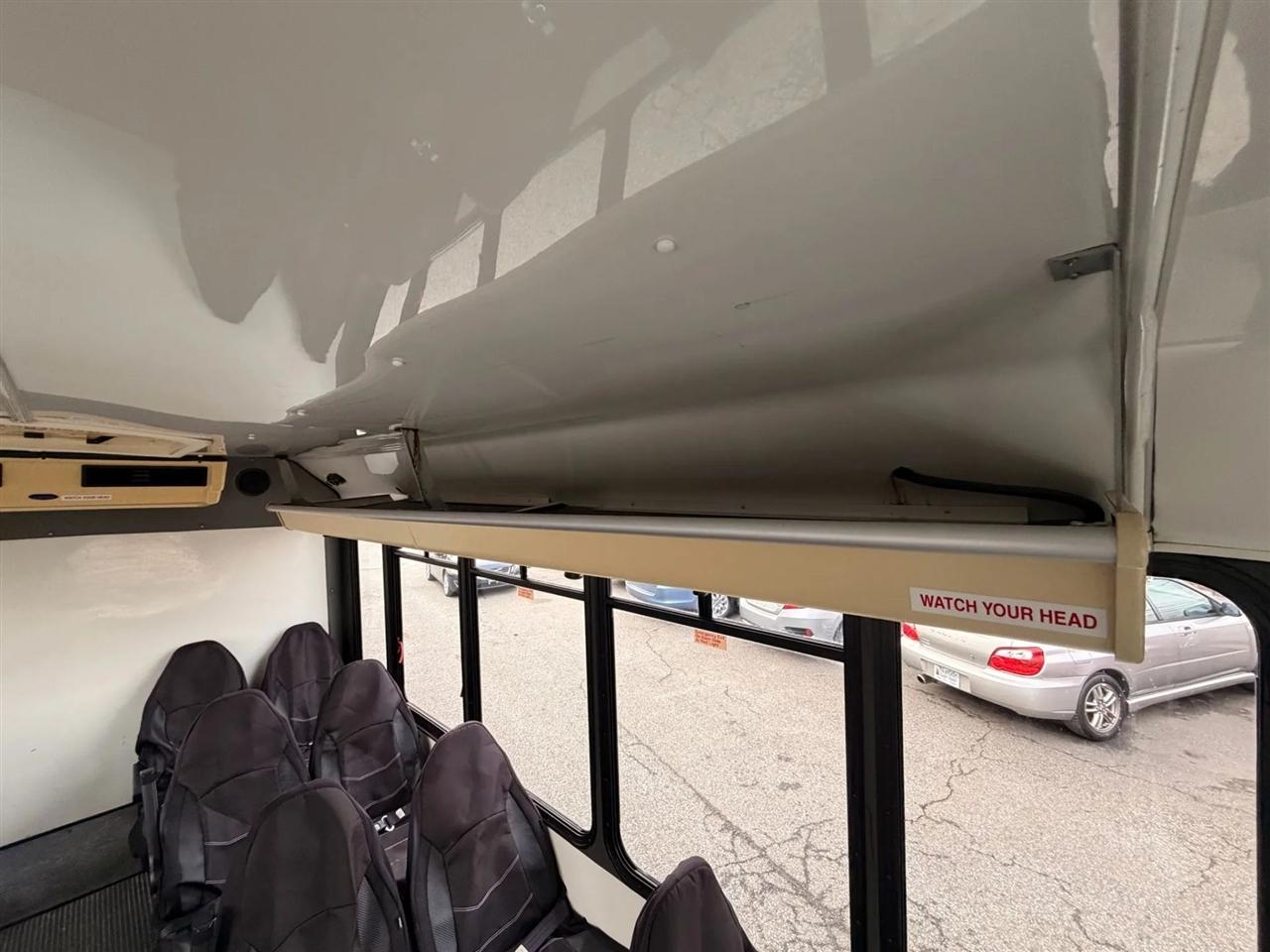 Ford Econoline E-450 2003