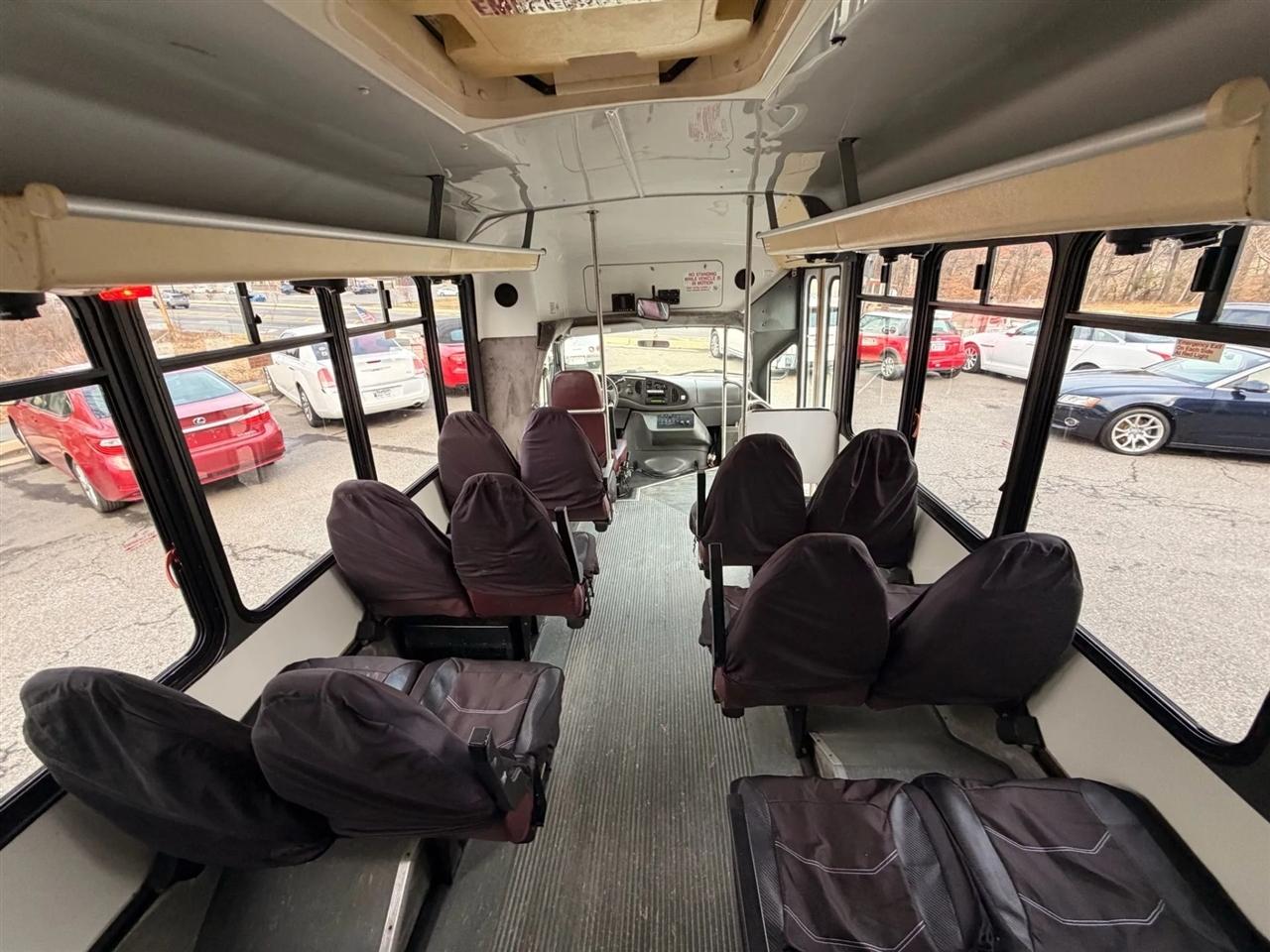 Ford Econoline E-450 2003