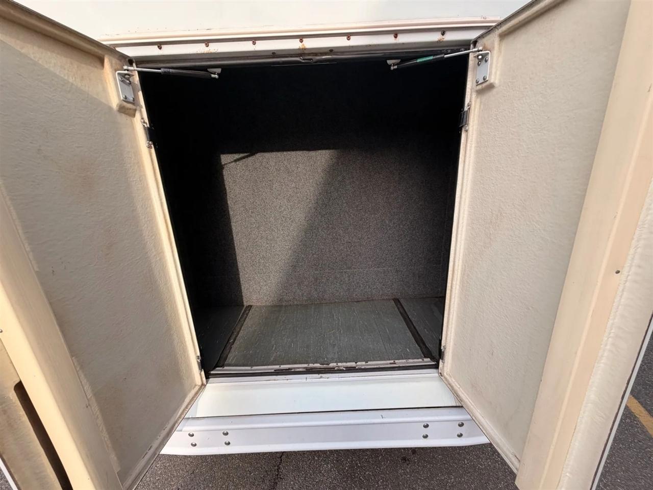 Ford Econoline E-450 2003