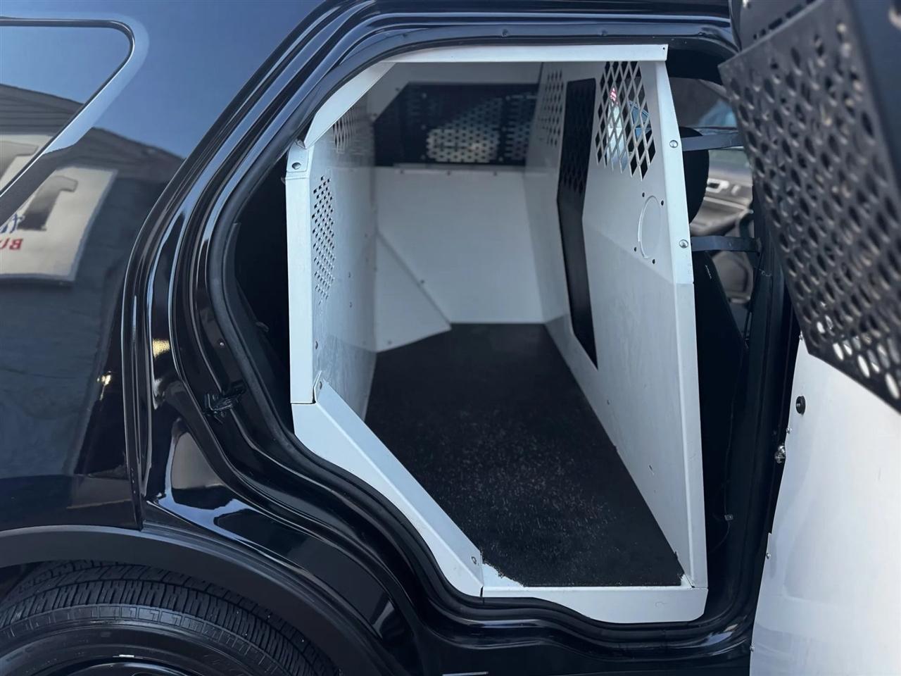 Ford Explorer Sport 4D SUV 4WD 2016