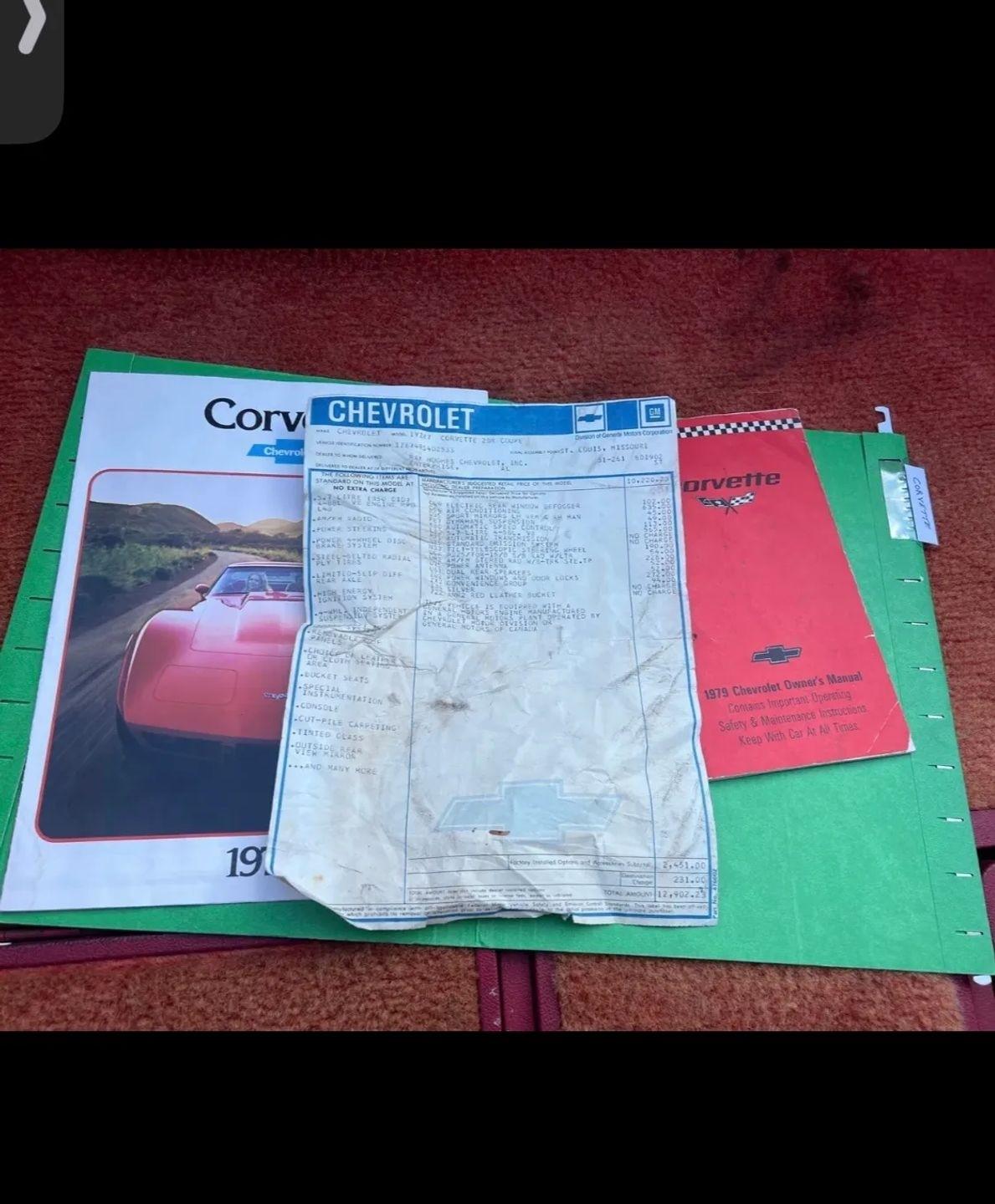 Chevrolet Corvette 1LT Convertible 1979