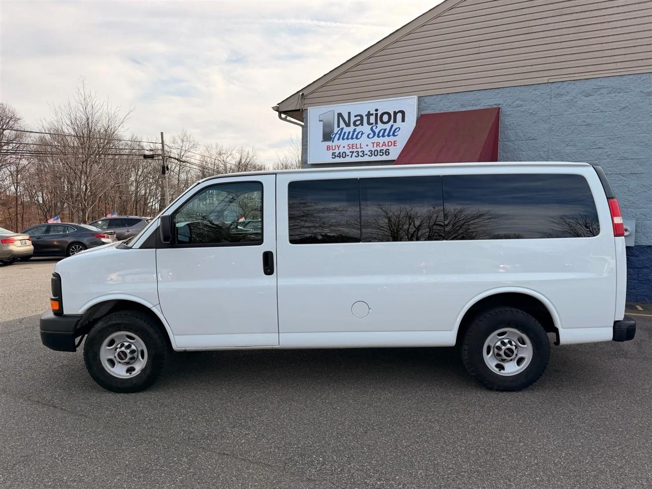 GMC Savana LS G2500 2012