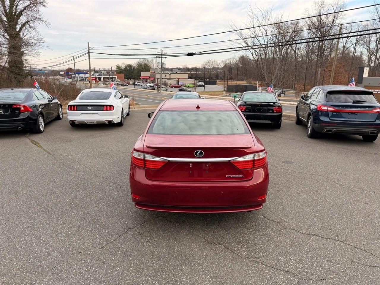 Lexus ES ES 300h Ultra Luxury FWD 2013