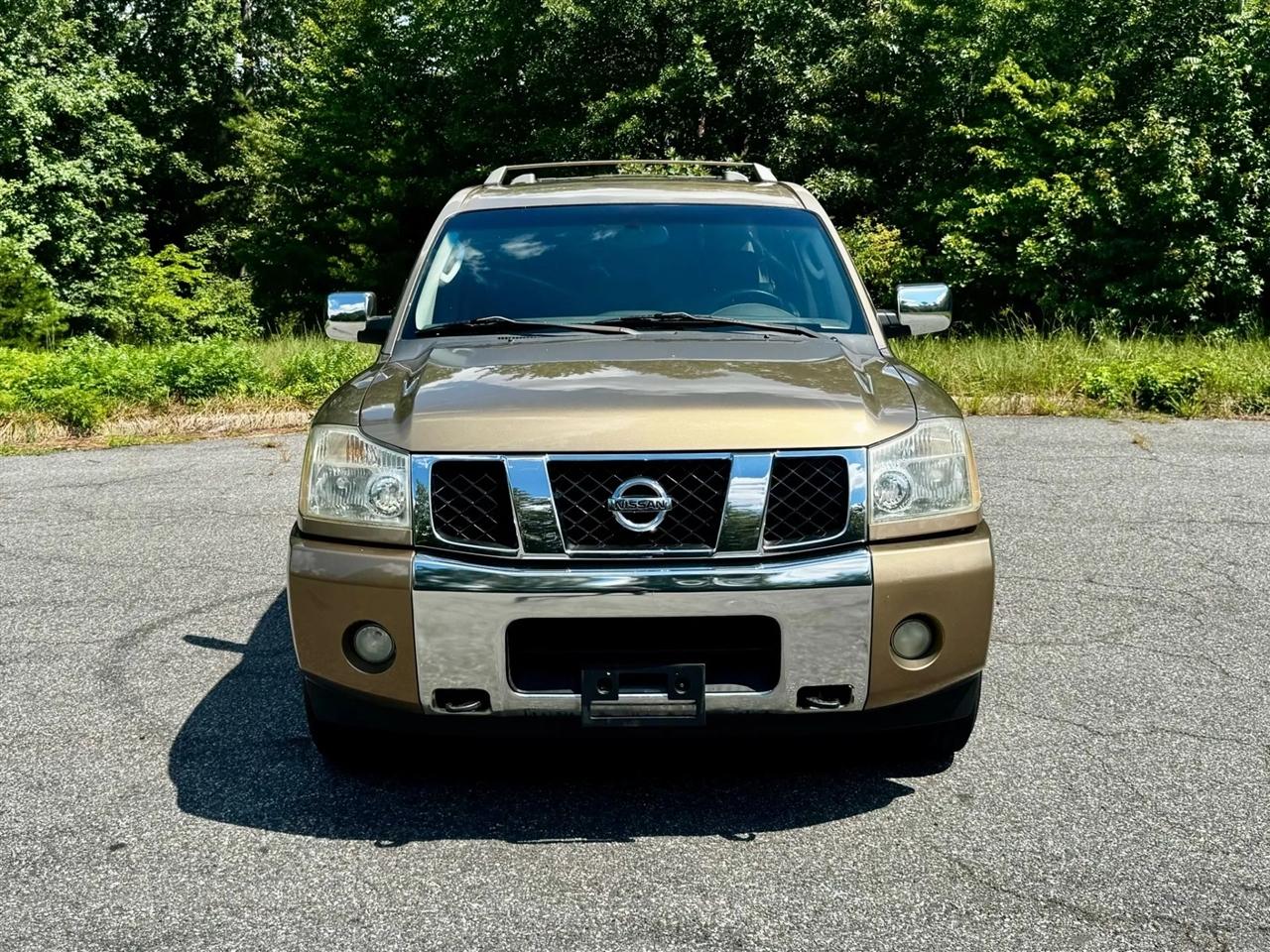 Nissan Armada SE 4WD 2004