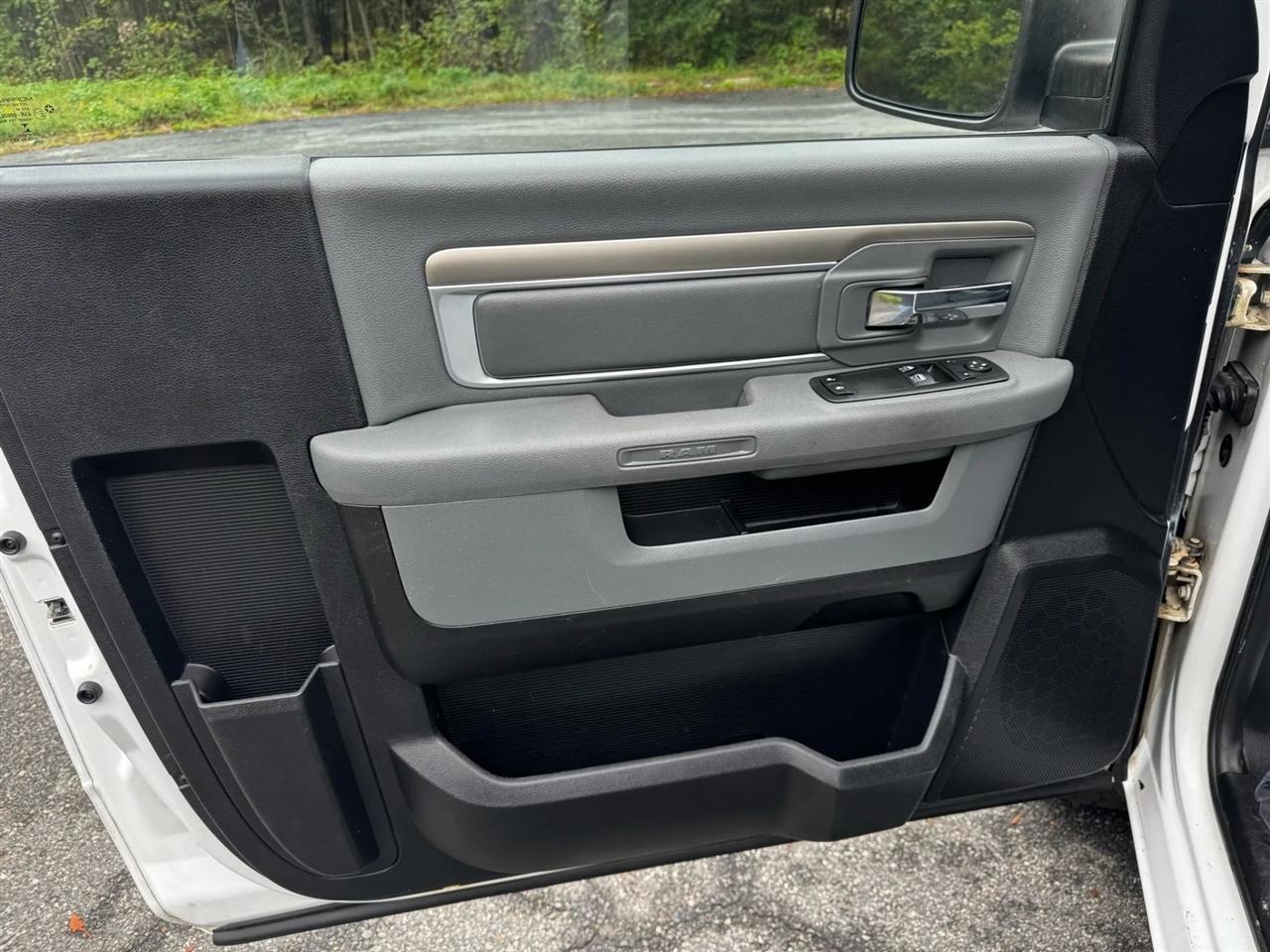 RAM 1500 SLT LWB 4WD 2014