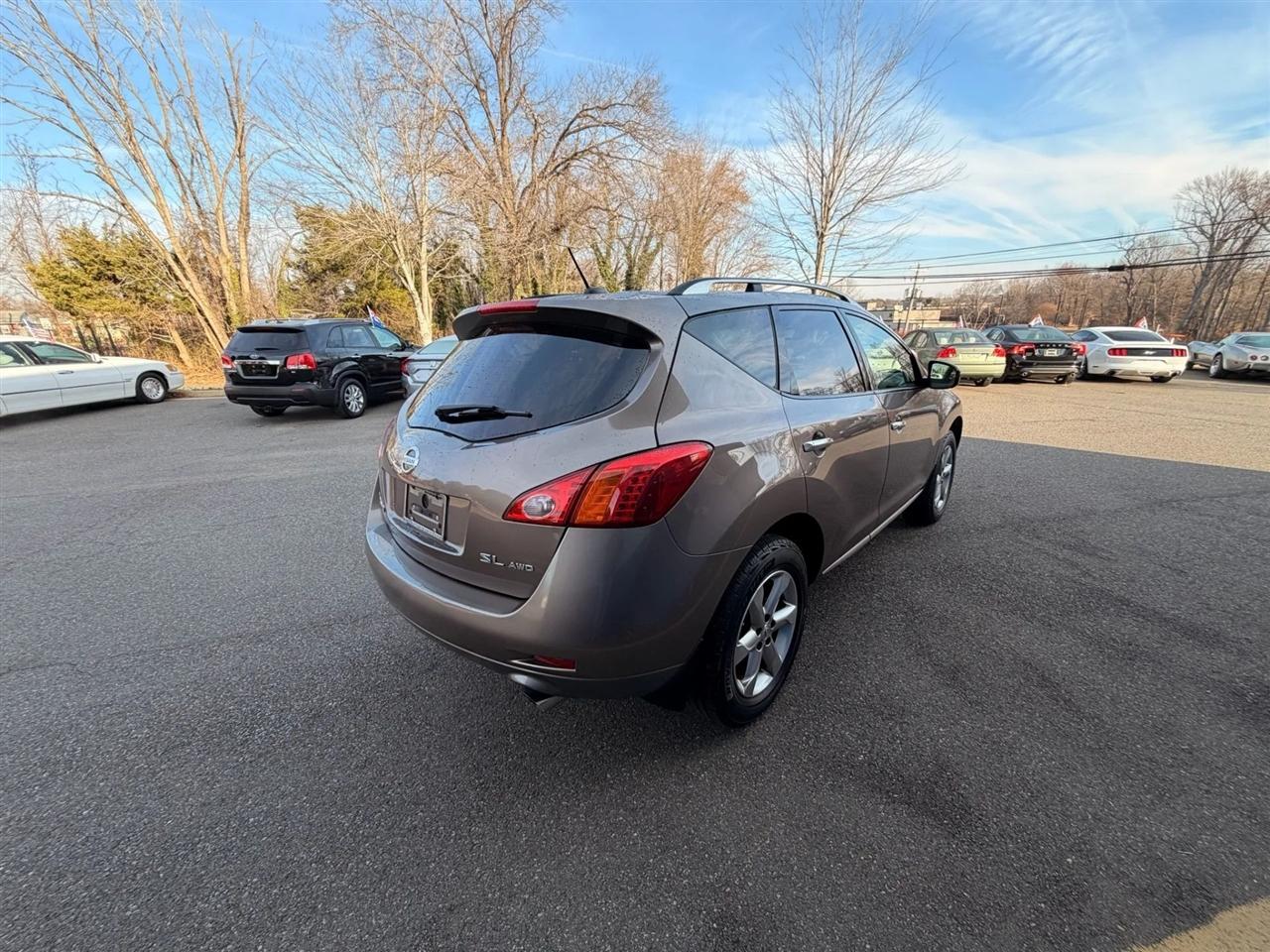 Nissan Murano S AWD 2010