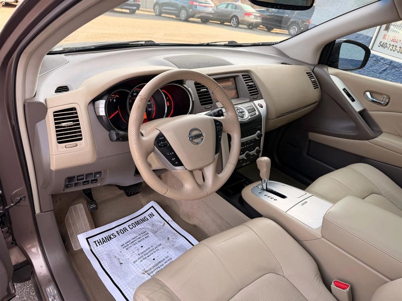 Nissan Murano S AWD 2010