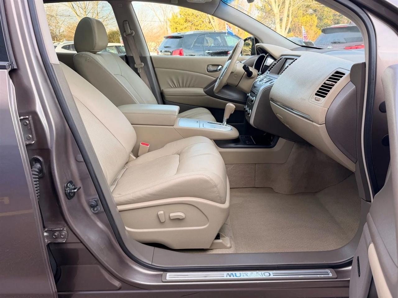 Nissan Murano S AWD 2010