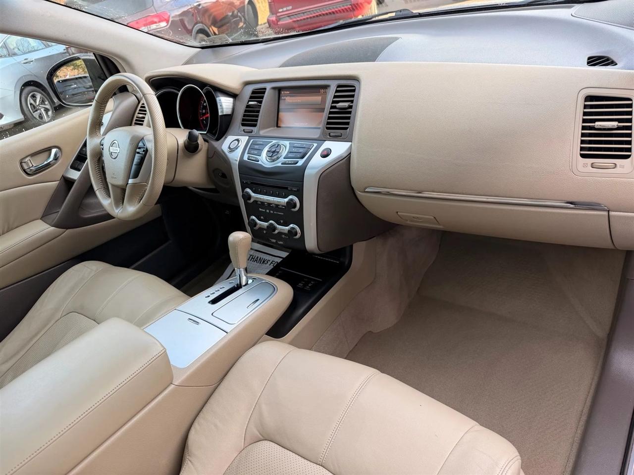 Nissan Murano S AWD 2010