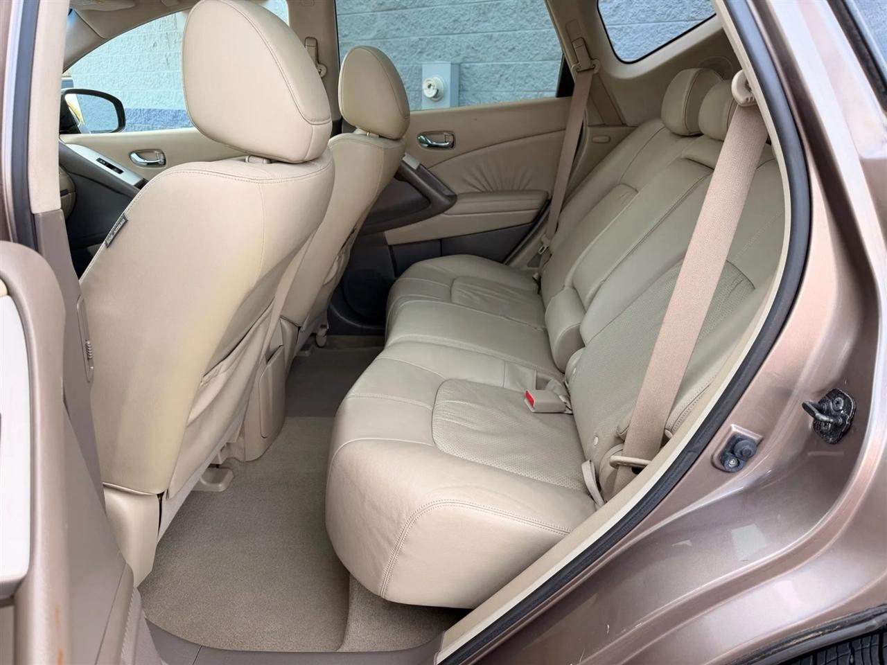 Nissan Murano S AWD 2010