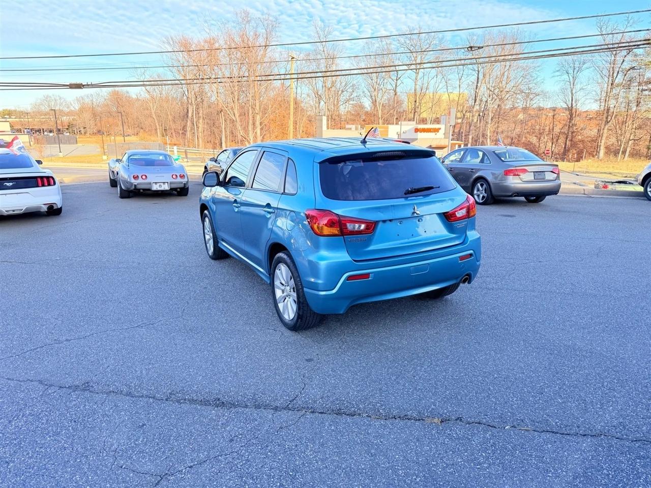 Mitsubishi Outlander Sport SE 4WD 2011