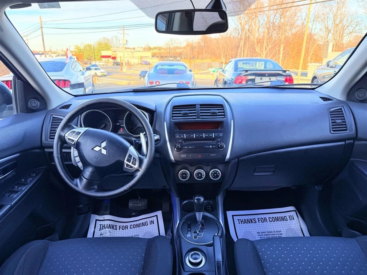 Mitsubishi Outlander Sport SE 4WD 2011