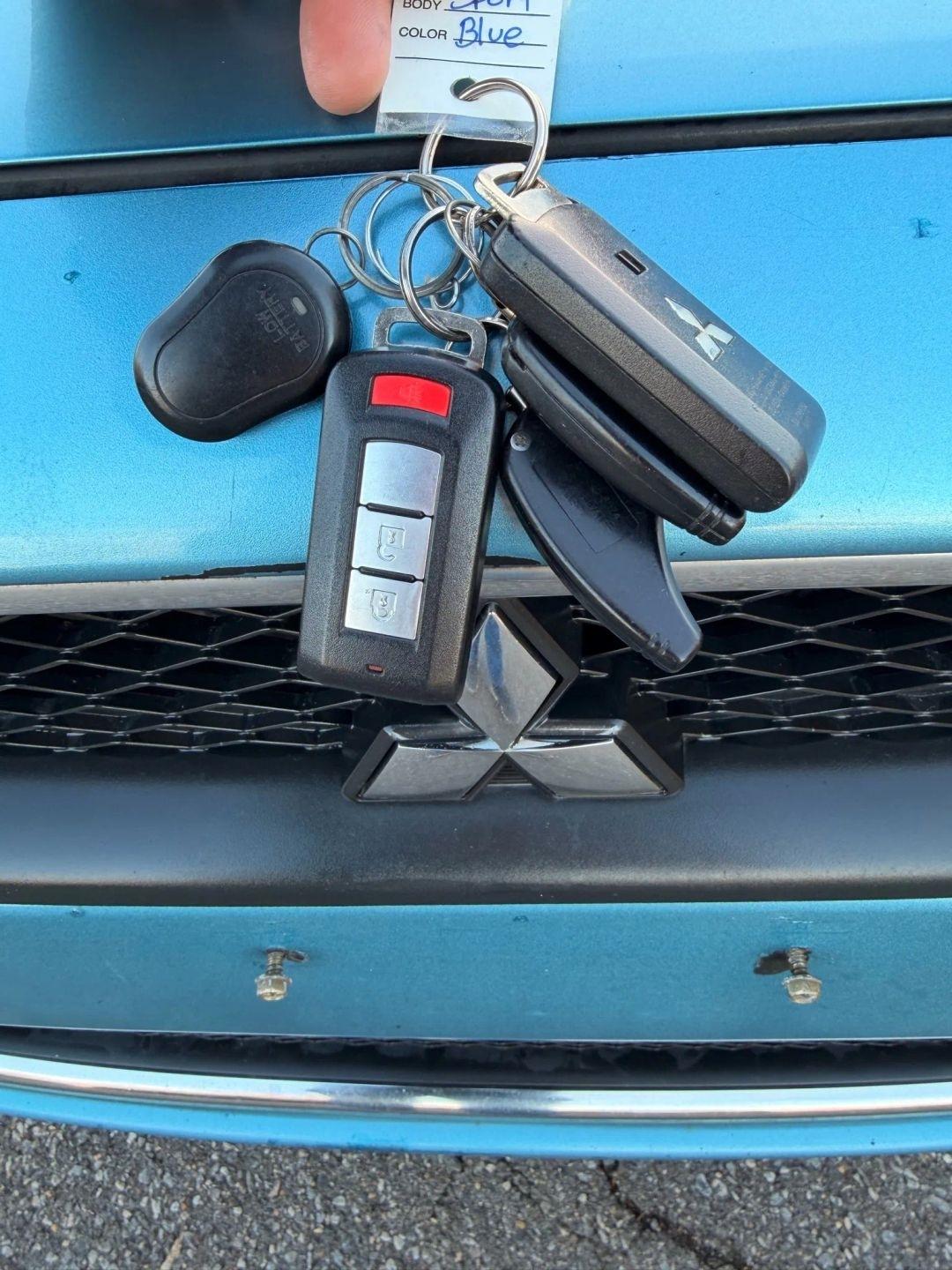 Mitsubishi Outlander Sport SE 4WD 2011