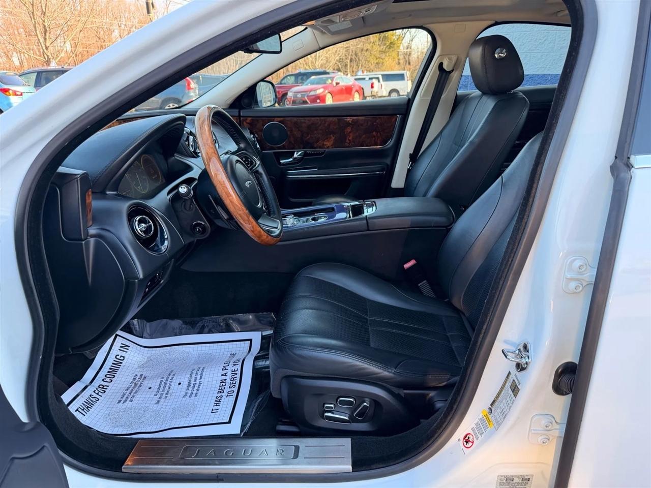 Jaguar XJ-Series XJ 2011