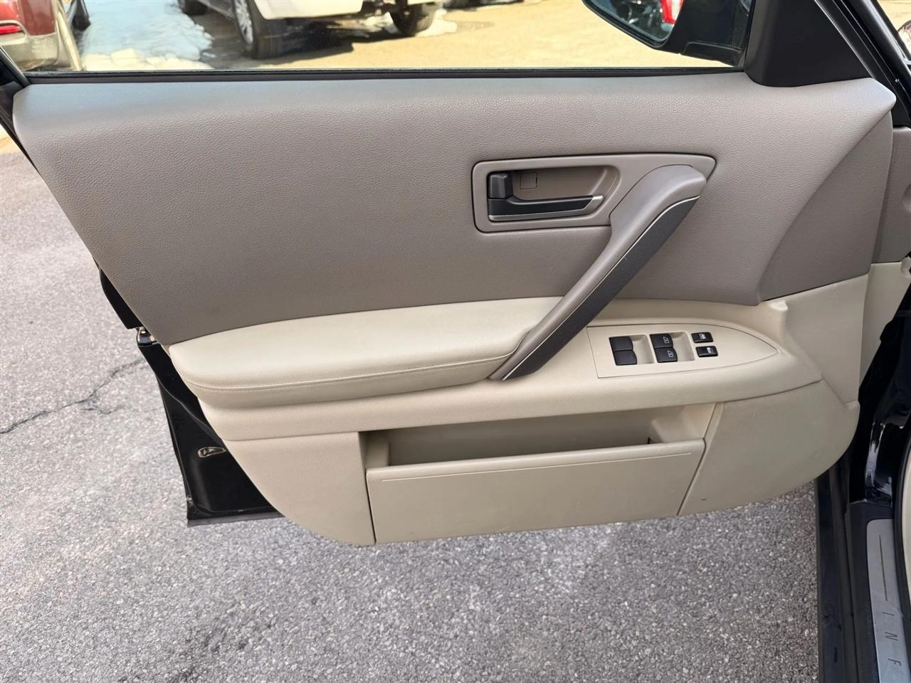 Infiniti FX FX35 AWD 2005