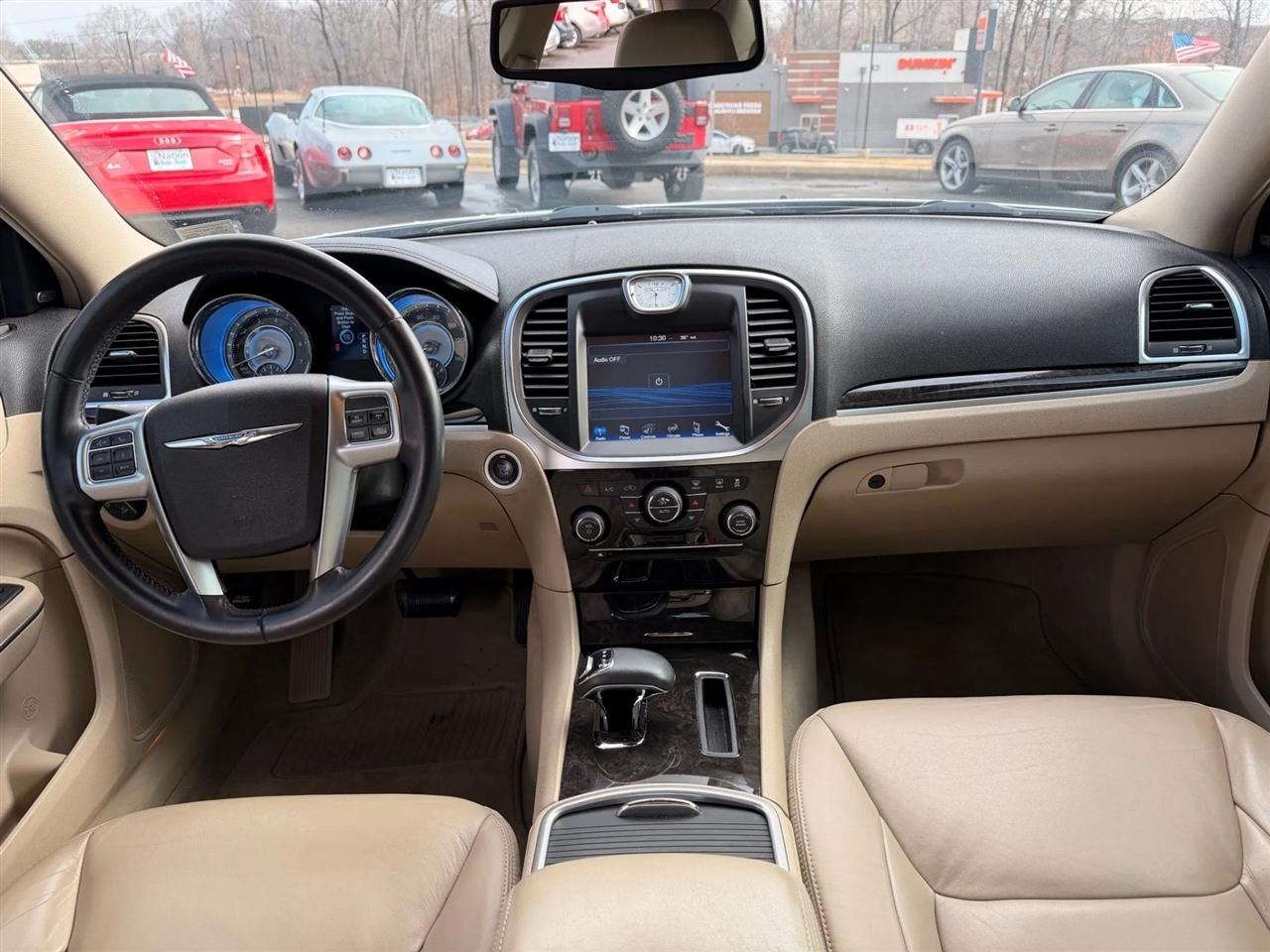 Chrysler 300 Limited RWD 2012