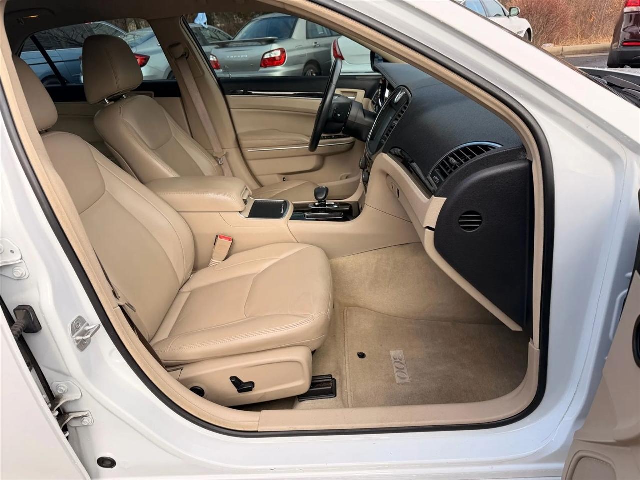 Chrysler 300 Limited RWD 2012