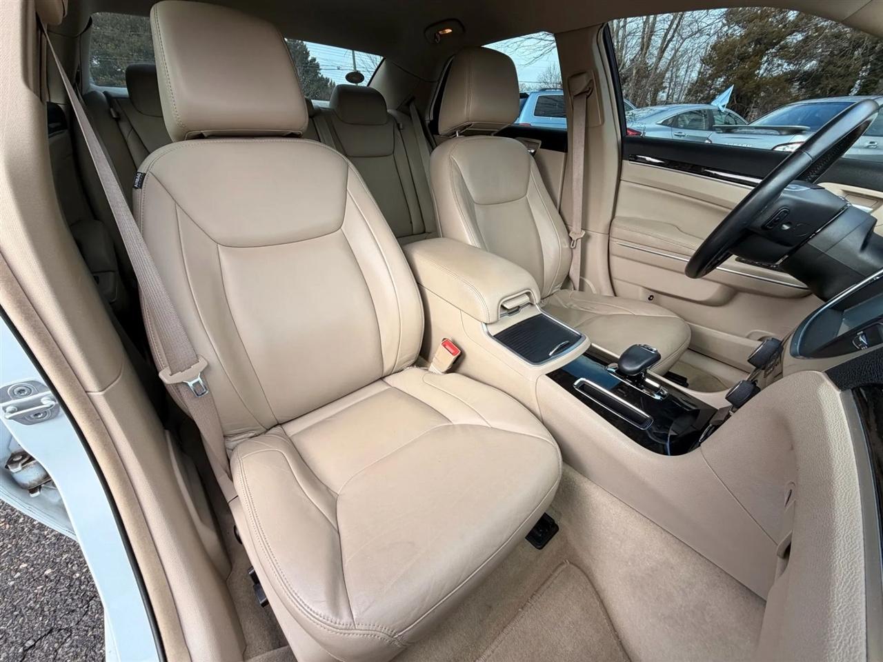 Chrysler 300 Limited RWD 2012