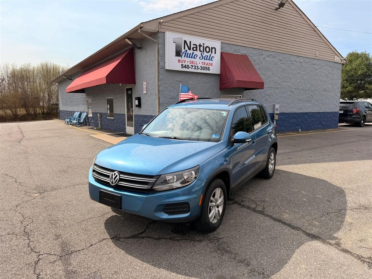 Volkswagen Tiguan S 2017