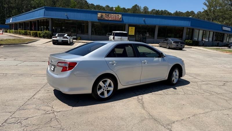 Toyota Camry SE 2012