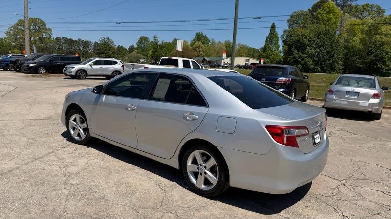Toyota Camry SE 2012