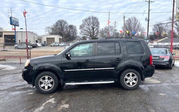 2011 Honda Pilot Touring 4WD 5-Spd AT with DVD