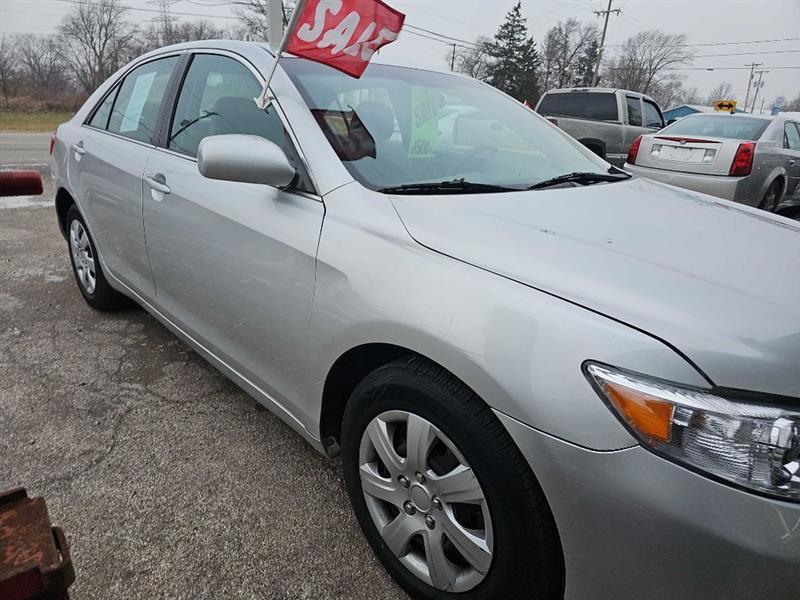 Toyota Camry Base 6-Spd AT 2011