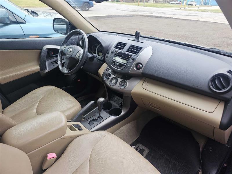 Toyota RAV4 Limited V6 4WD 2009