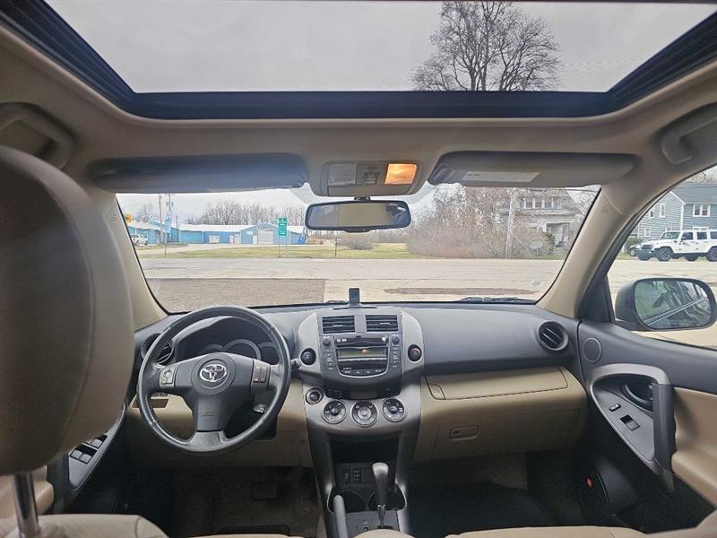 Toyota RAV4 Limited V6 4WD 2009