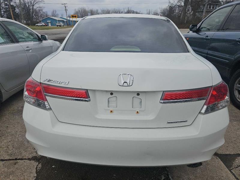 Honda Accord SE Sedan AT 2011