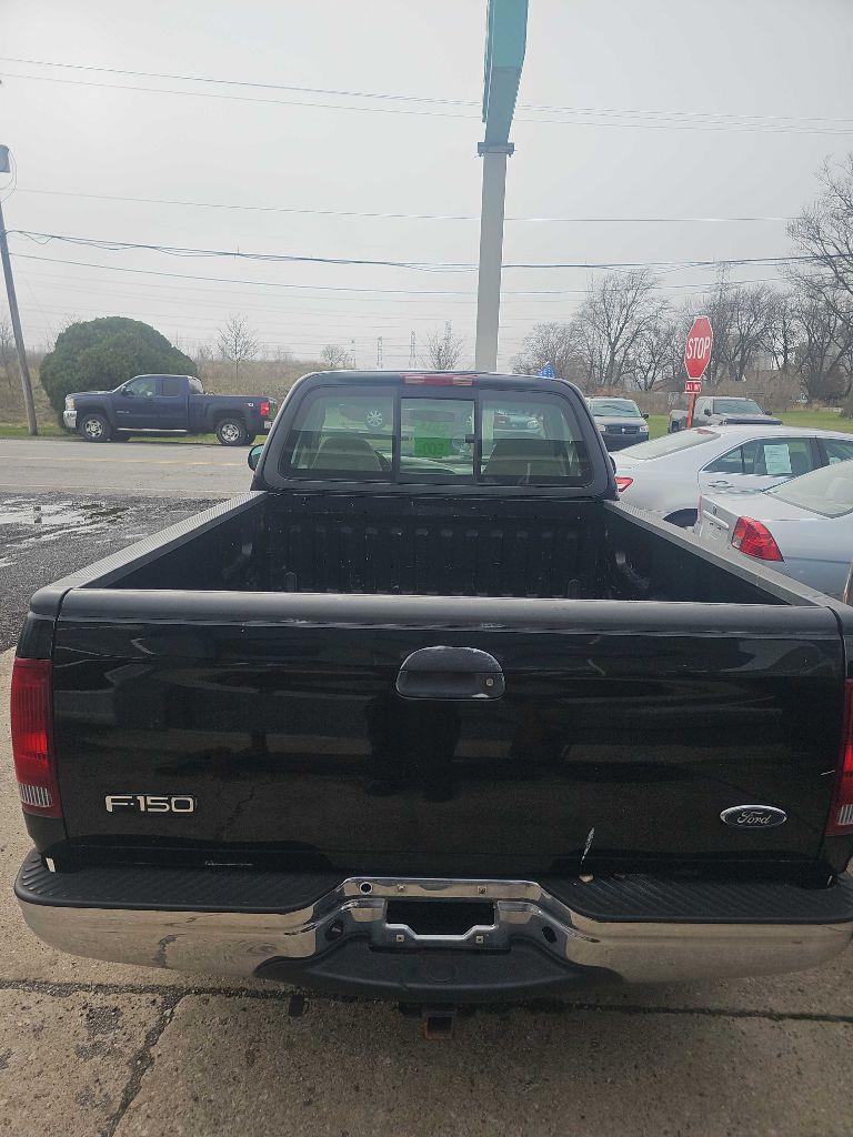 Ford F-150 XL Long Bed 2WD 2001