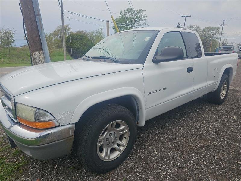 Dodge Dakota SLT Club Cab 2WD 2002