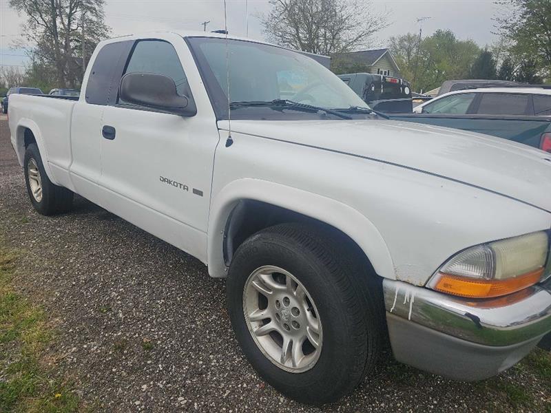 Dodge Dakota SLT Club Cab 2WD 2002