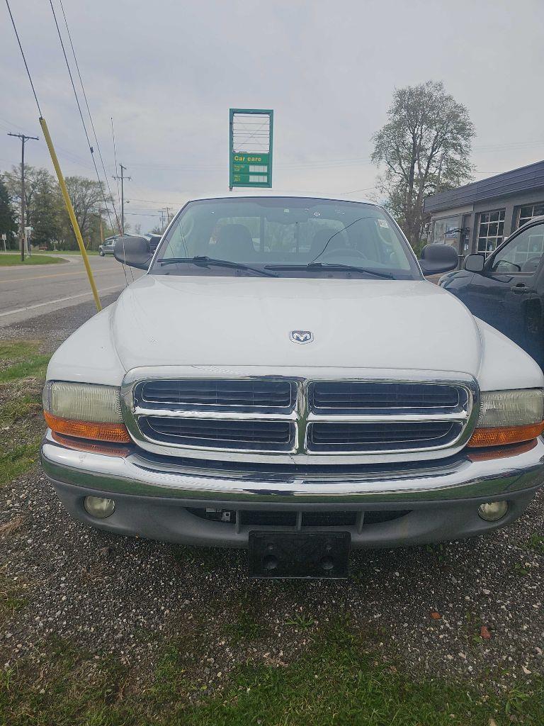 Dodge Dakota SLT Club Cab 2WD 2002