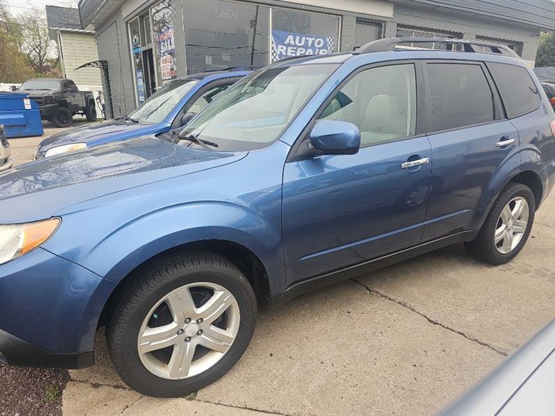 Subaru Forester 2.5X Premium 2010